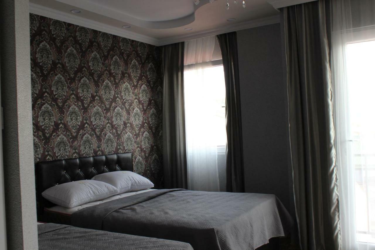 Union Hotel Batumi Exterior photo