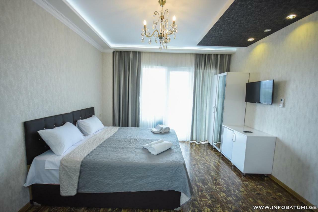 Union Hotel Batumi Exterior photo